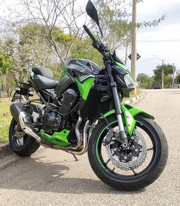 KAWASAKI Z900 KAWASAKI Z900